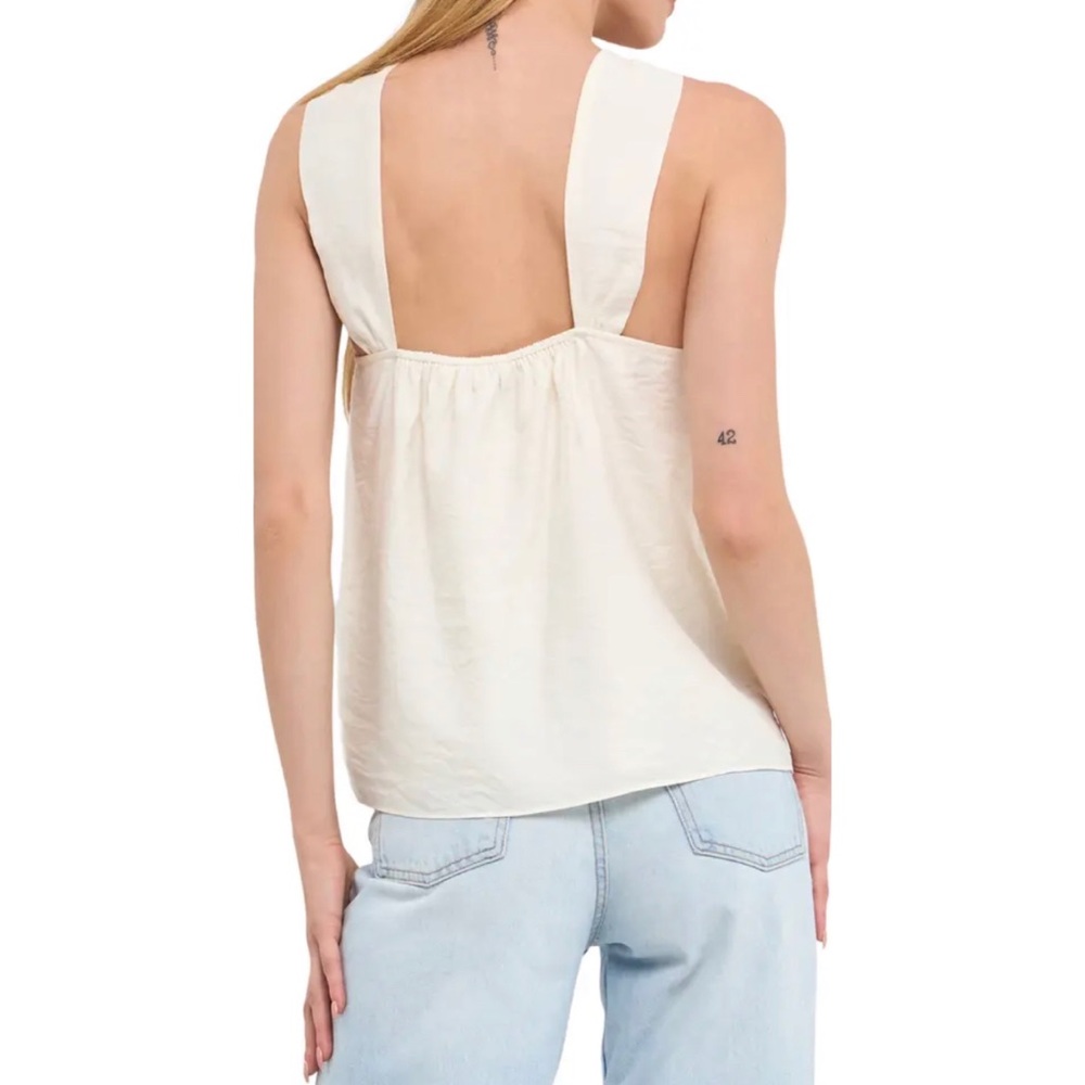 ❗️FINAL❗️ 🆕 ENDLESS ROSE Loop Halter Neck Top 🔴🔴 - Picture 3 of 6